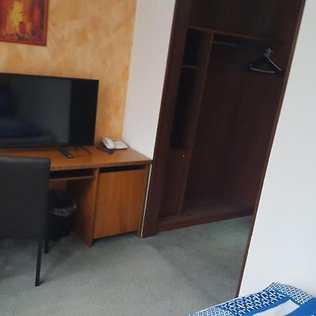 Zimmer Im Gruenen ヴッパータール エクステリア 写真