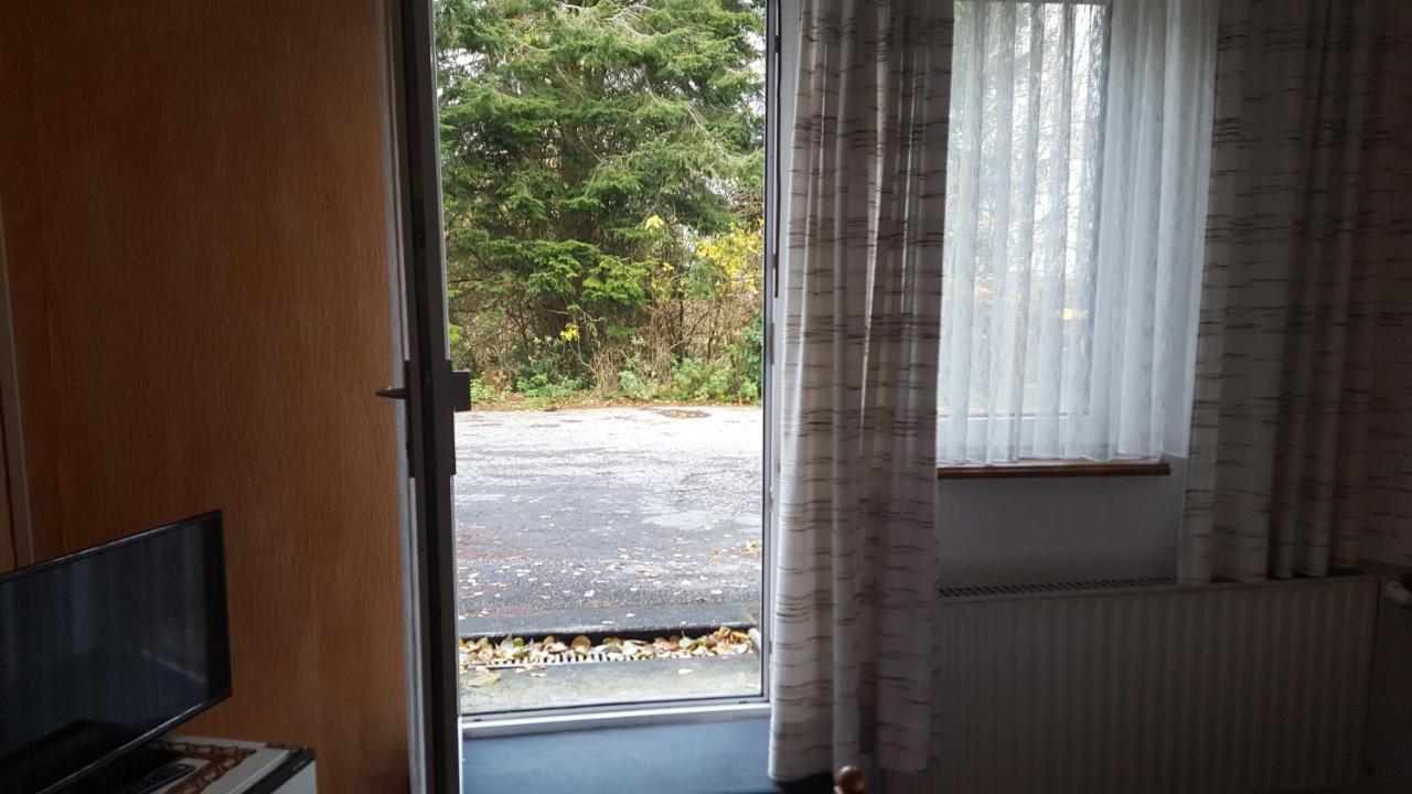 Zimmer Im Gruenen ヴッパータール エクステリア 写真